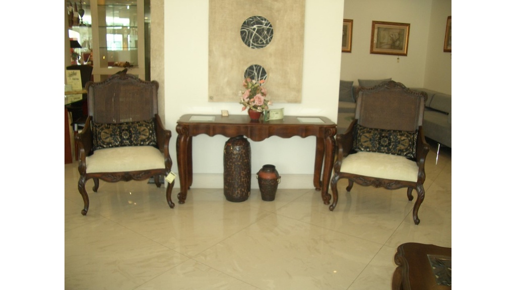 219-03 ONLY ONE SOFA TABLE