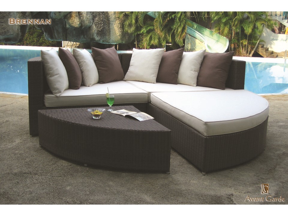 BRENNAN-COFFEE TABLE -POLYPEEL JAVA