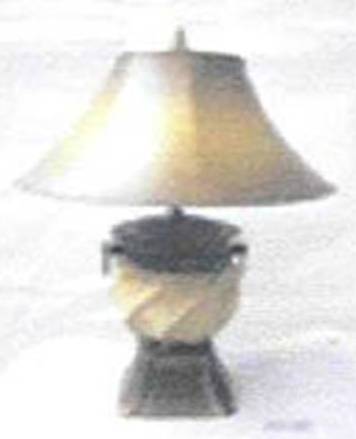 101160 TABLE LAMP W/SHADE  27"H