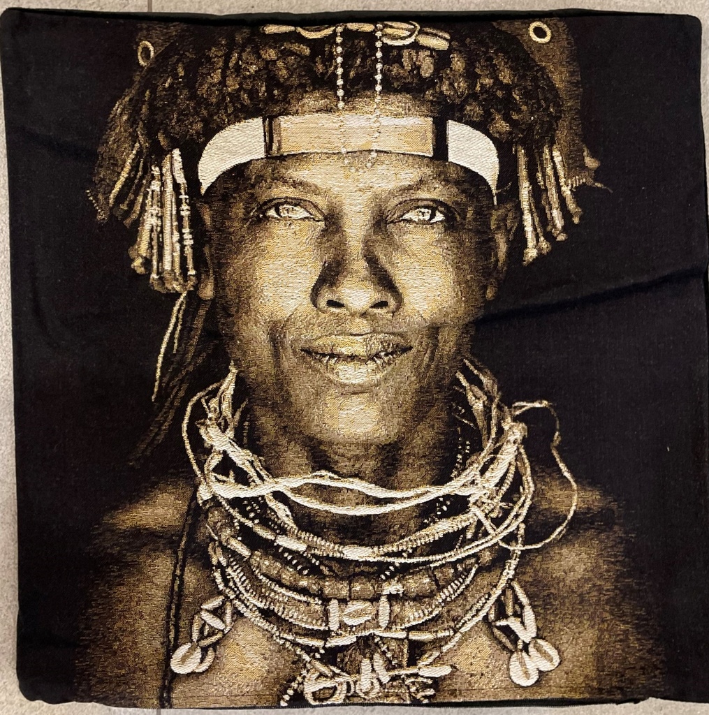 16256-HIMBA GIRL CUSHION 45X45