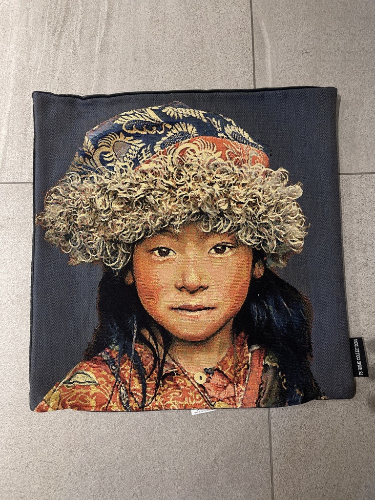 21016-TIBETAN CHILD BLUE 45X45