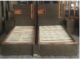 [MBRKRISS-BELGOAK] KRISS-BED(1.8)+2 NIGHT STAND+DRESSER+MIRROR -BELGIAN OAK(NEW)