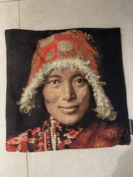 [ACC19744TIBETAN] 19744-TIBETAN WOMAN CUSHION 45X45 RED